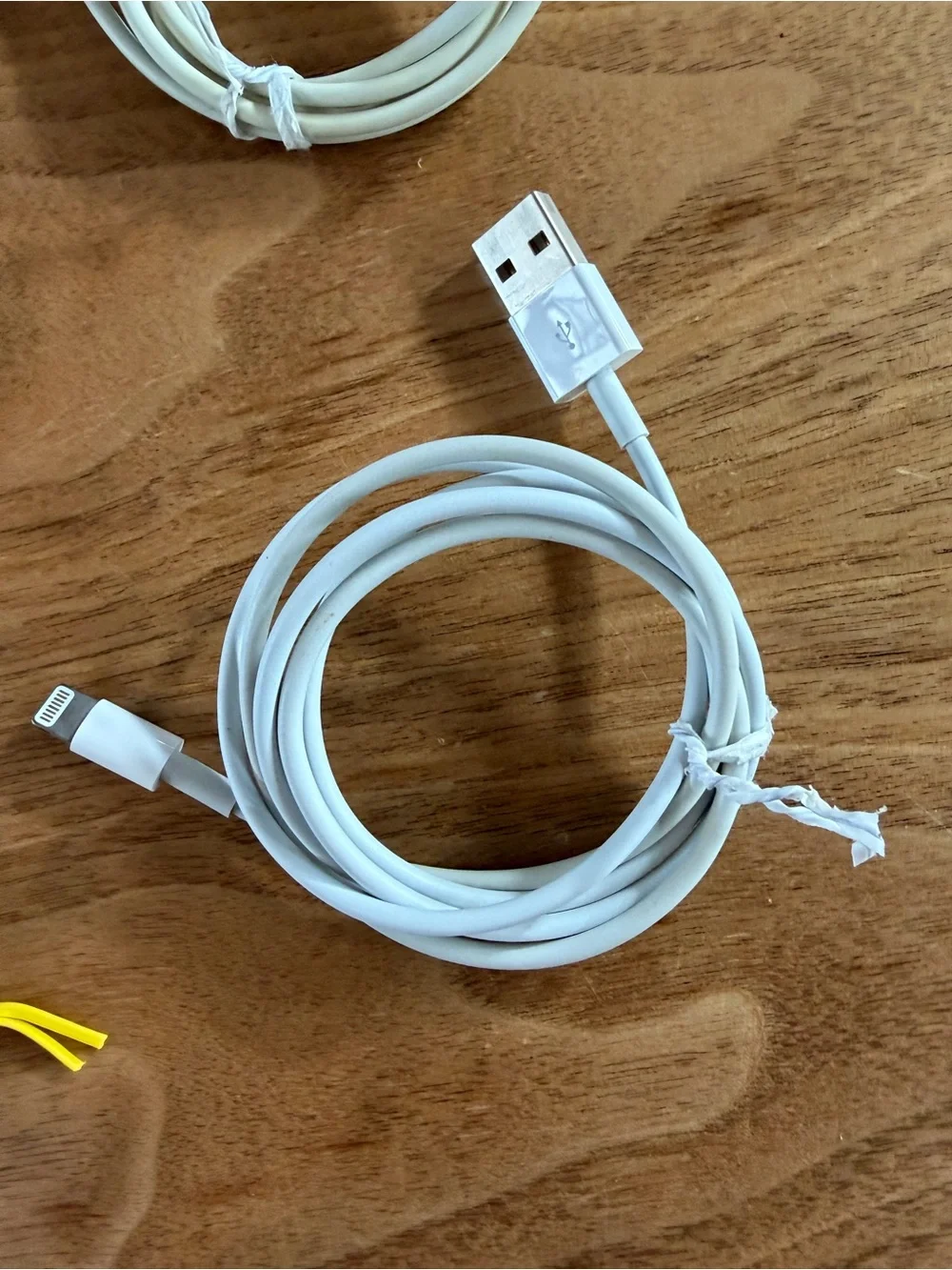 5 Apple USB to lightning Charging Cables - Compatible Cell Phone & Accessories
